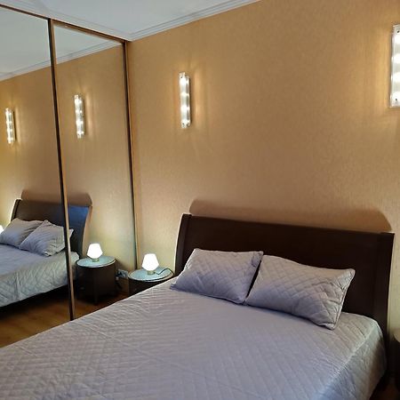 Quiet Dzelzavas Street Apartment Ryga Zewnętrze zdjęcie