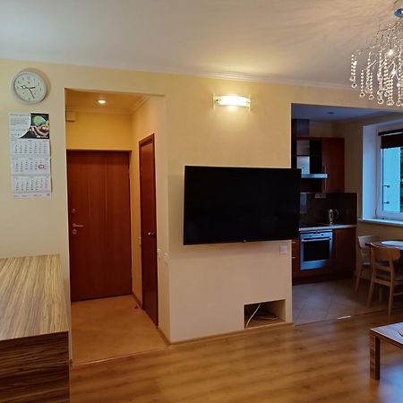 Quiet Dzelzavas Street Apartment Ryga Zewnętrze zdjęcie