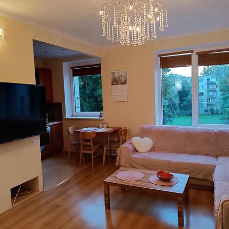 Quiet Dzelzavas Street Apartment Ryga Zewnętrze zdjęcie